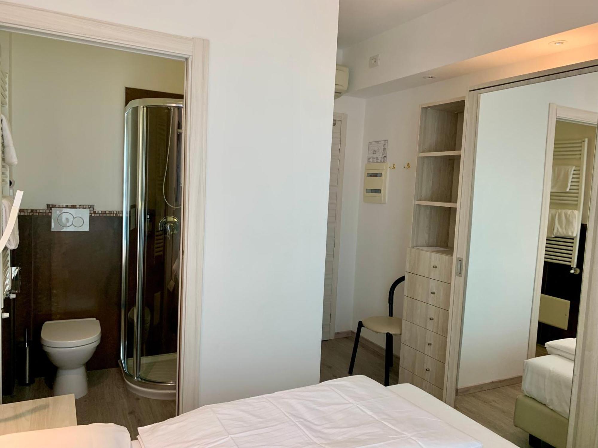 Hotel Italia Garda  Kültér fotó